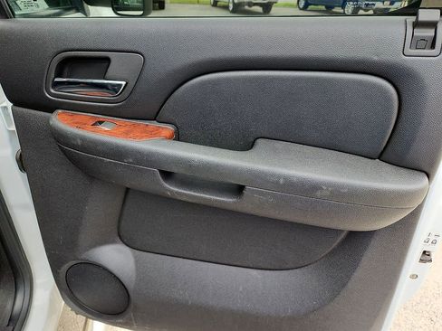 Used 2009 Chevrolet Silverado 3500 LTZ image 15