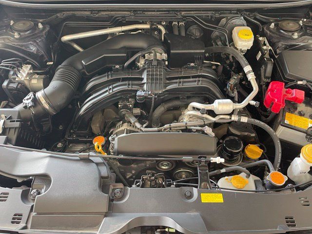 Used 2025 Subaru Crosstrek 2.5i Premium AWD/4WD image 29