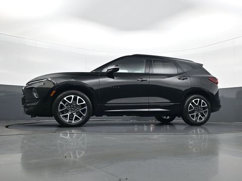 Used 2023 Chevrolet Blazer RS w/ Enhanced Convenience Package image 28