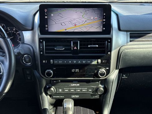 Used 2023 Lexus GX 460 Premium w/ Premium Plus Package image 29