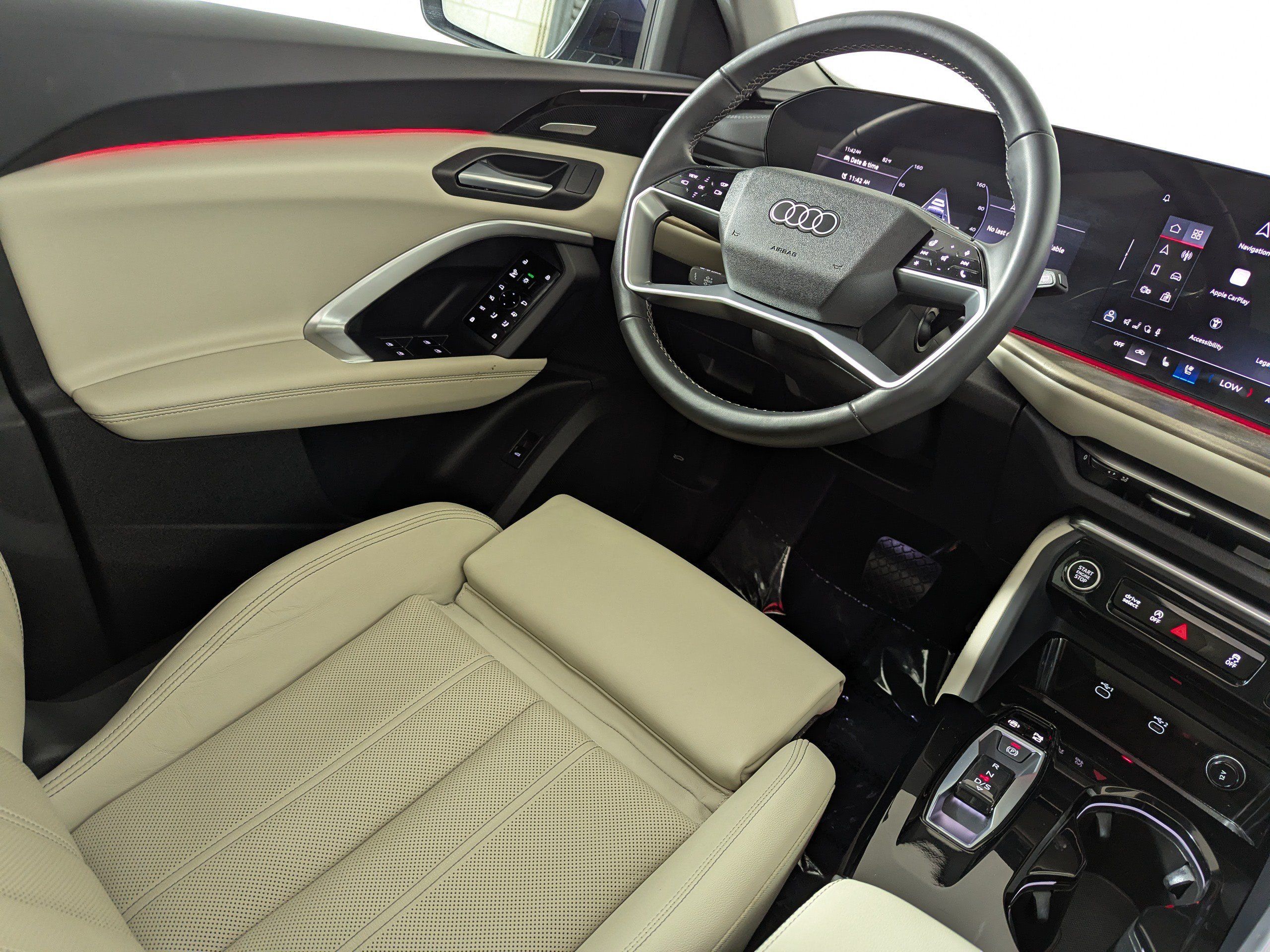 Certified 2025 Audi Q5 Premium w/ Premium Plus AWD/4WD image 13