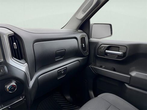 Used 2021 Chevrolet Silverado 1500 Custom image 24