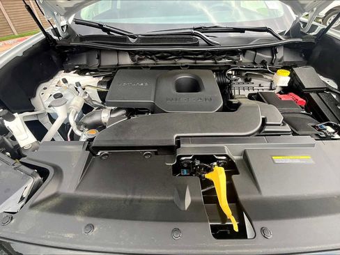 New 2025 Nissan Murano SL image 16