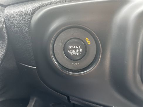 Used 2018 Jeep Wrangler Unlimited Sport S image 45