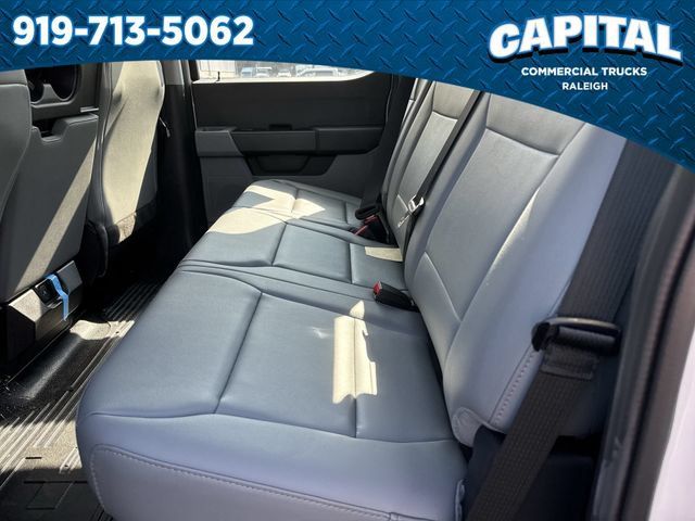 New 2026 Ford F250 XL w/ XL Chrome Package RWD image 20