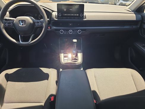 Used 2023 Honda CR-V LX image 12