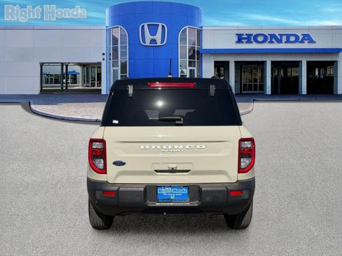 Used 2025 Ford Bronco Sport Outer Banks w/ Outer Banks Tech Package+ AWD/4WD image 7
