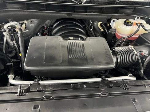 Used 2025 GMC Yukon XL Denali image 35