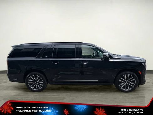 Certified 2024 Cadillac Escalade ESV Sport Platinum AWD/4WD image 7