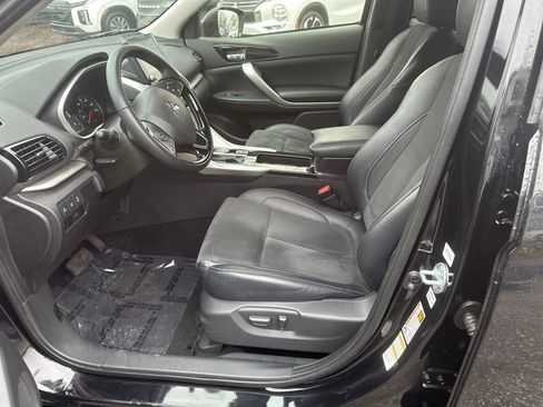 Used 2025 Mitsubishi Eclipse Cross SE image 6