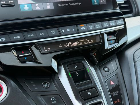 Used 2025 Honda Odyssey EX-L image 23