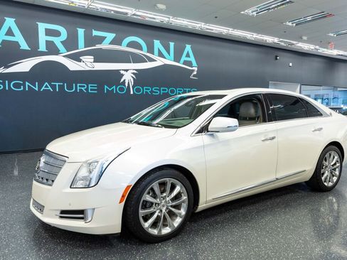 Used 2013 Cadillac XTS Platinum image 1