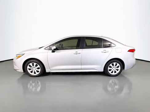 Used 2024 Toyota Corolla LE image 6