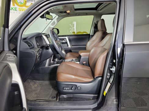 Used 2022 Toyota 4Runner Limited AWD/4WD image 5