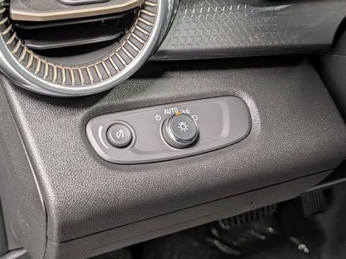 New 2026 Chevrolet Trax ACTIV image 17