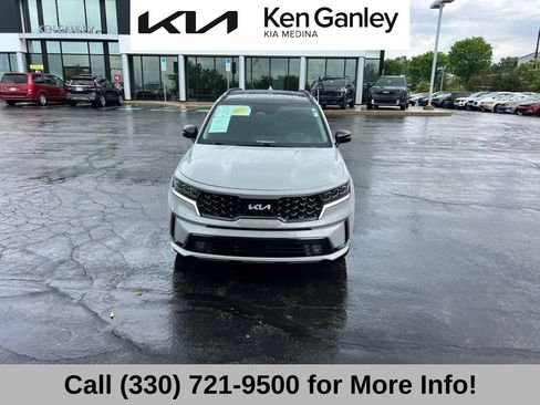 Certified 2022 Kia Sorento SX FWD image 3