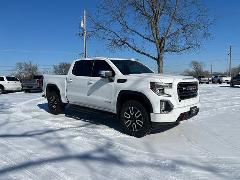 Used 2019 GMC Sierra 1500 AT4 w/ AT4 Premium Package image 4