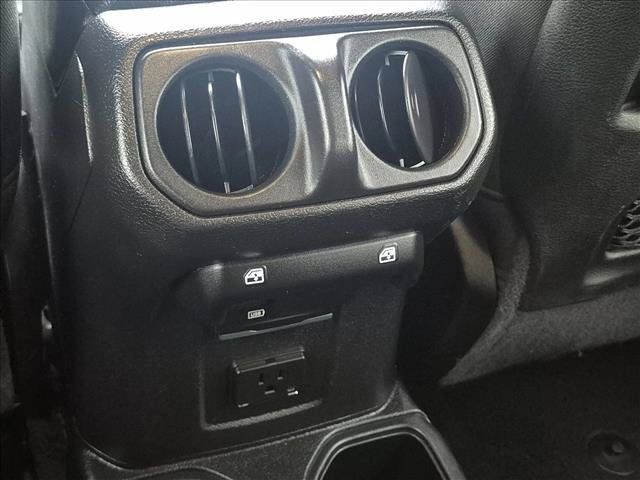 Used 2021 Jeep Wrangler Unlimited Rubicon AWD/4WD image 16