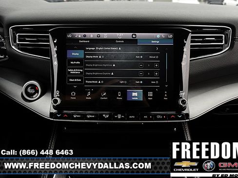 Used 2025 Jeep Wagoneer L Series II AWD/4WD image 17