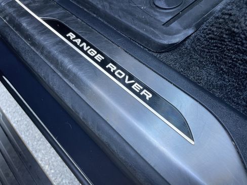 Used 2025 Land Rover Range Rover Long Wheelbase SE image 35
