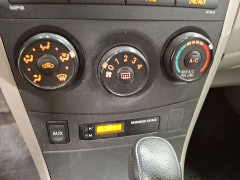 Used 2010 Toyota Corolla LE image 23