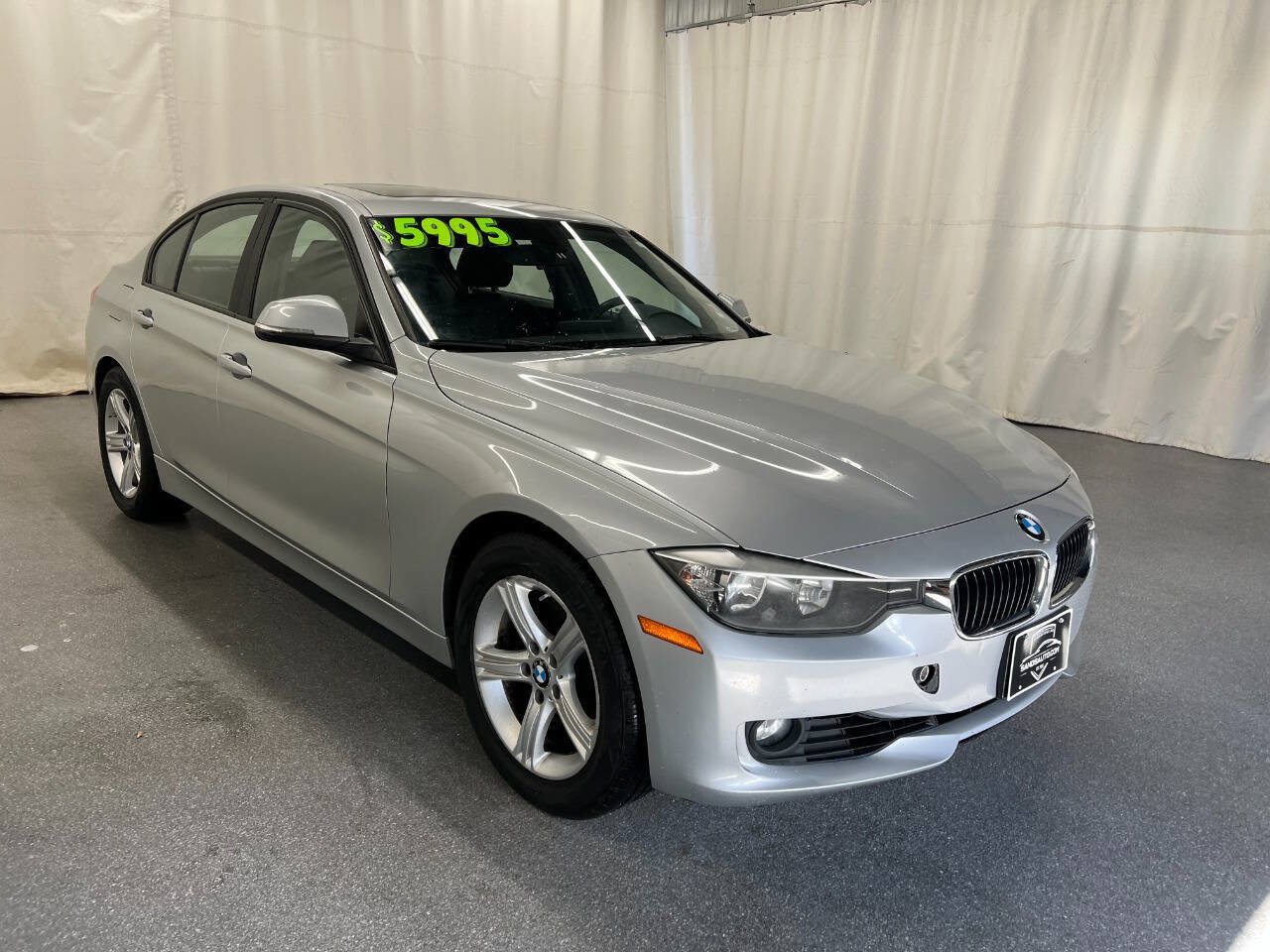 Used 2013 BMW 328i xDrive Sedan AWD/4WD image 3