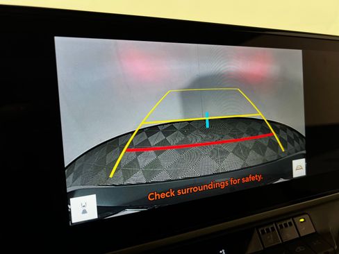 Used 2025 Toyota Camry XLE image 20