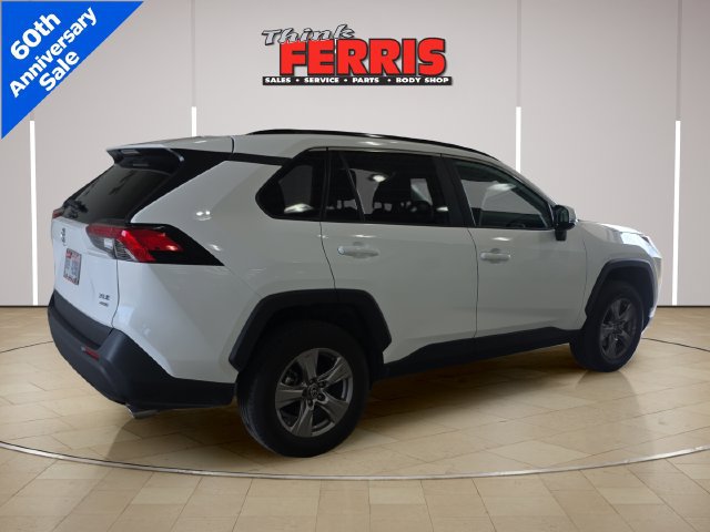 Used 2025 Toyota RAV4 XLE AWD/4WD image 5