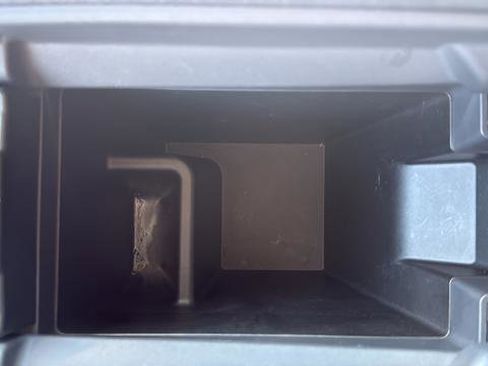 Used 2023 Nissan Rogue SV image 14