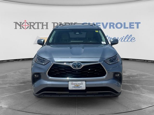 Used 2022 Toyota Highlander Platinum FWD image 8