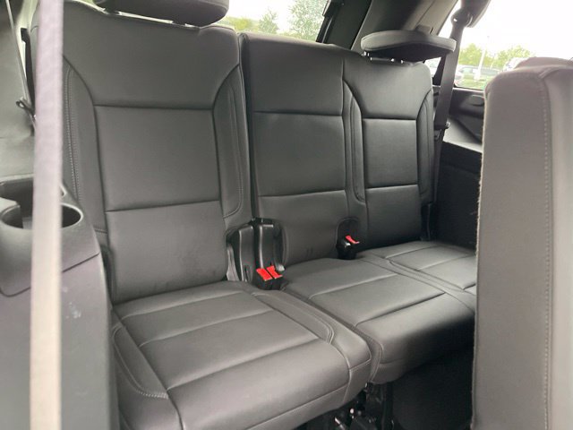 Used 2024 Chevrolet Tahoe Z71 w/ Z71 Off-Road Package AWD/4WD image 18