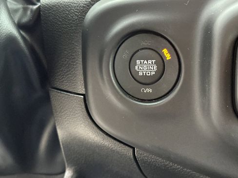 Used 2023 Jeep Wrangler Unlimited Rubicon image 23