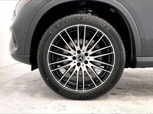 New 2026 Mercedes-Benz GLC 300 image 11