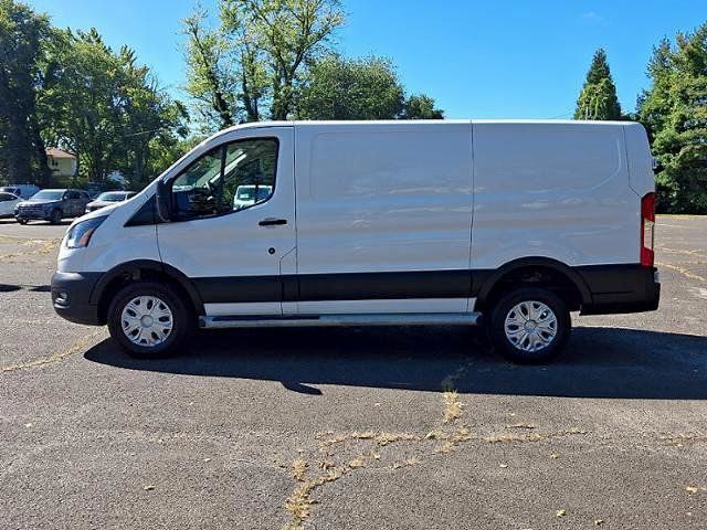 Certified 2024 Ford Transit 250 Low Roof w/ Exterior Upgrade Package RWD image 4