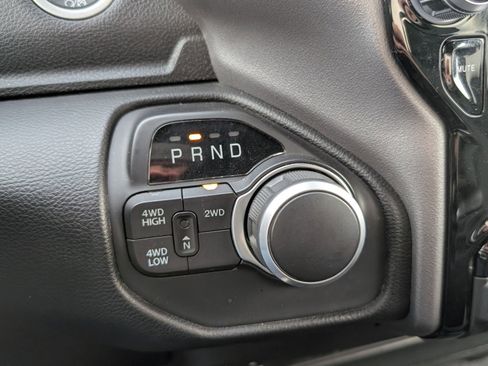 Used 2024 RAM 2500 Big Horn w/ Sport Appearance Package image 12