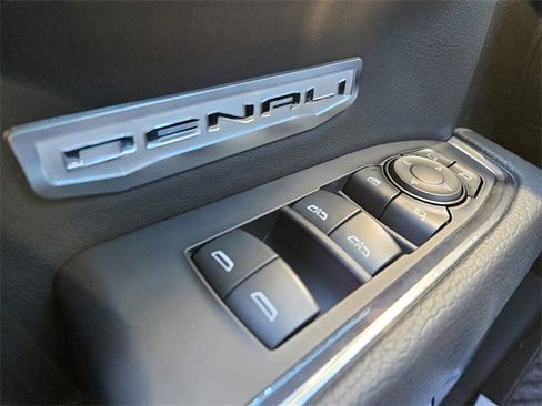 Used 2023 GMC Sierra 1500 Denali image 32