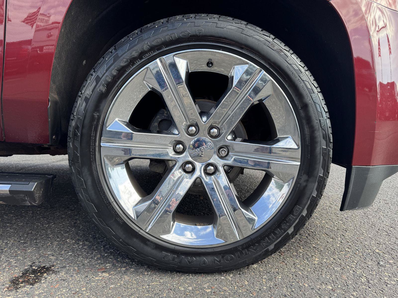 Used 2019 GMC Yukon Denali w/ Denali Ultimate Package AWD/4WD image 9
