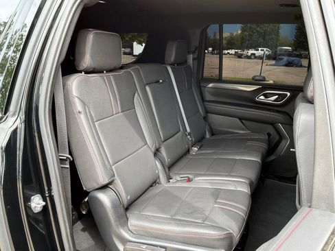 Used 2023 Chevrolet Suburban RST AWD/4WD image 33