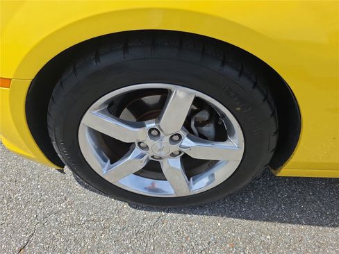 Used 2015 Chevrolet Camaro LT image 12
