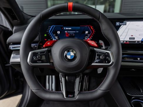 Used 2026 BMW M5 Touring image 32