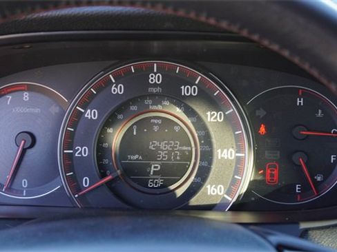 Used 2017 Honda Accord Sport Special Edition image 32