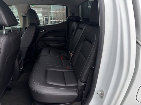 Used 2015 Chevrolet Colorado LT w/ Luxury Package image 15