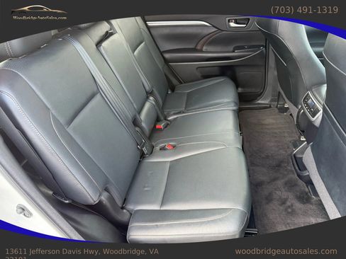 Used 2017 Toyota Highlander Limited image 37