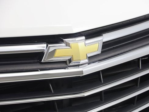 Used 2021 Chevrolet Equinox Premier image 17