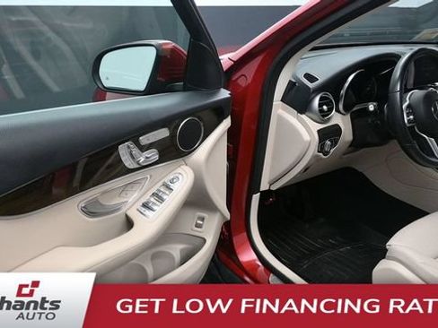 Used 2022 Mercedes-Benz GLC 300 4MATIC image 16