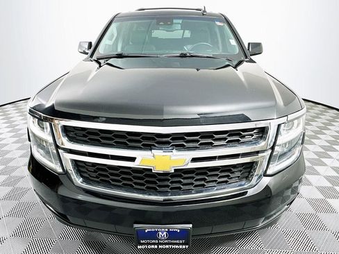 Used 2020 Chevrolet Suburban LT image 3