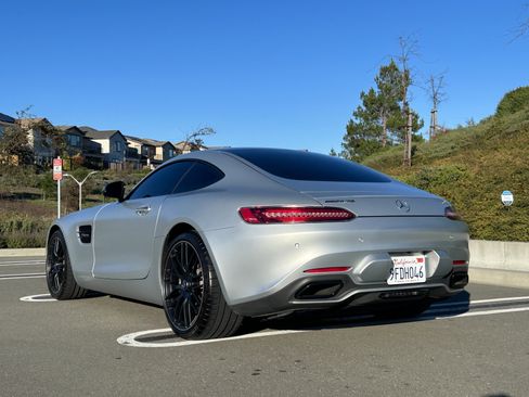 Used 2018 Mercedes-Benz AMG GT Coupe image 11
