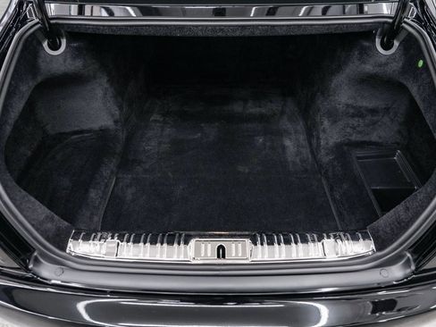Used 2011 Rolls-Royce Ghost image 57