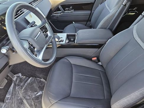 New 2025 Land Rover Range Rover SE image 25
