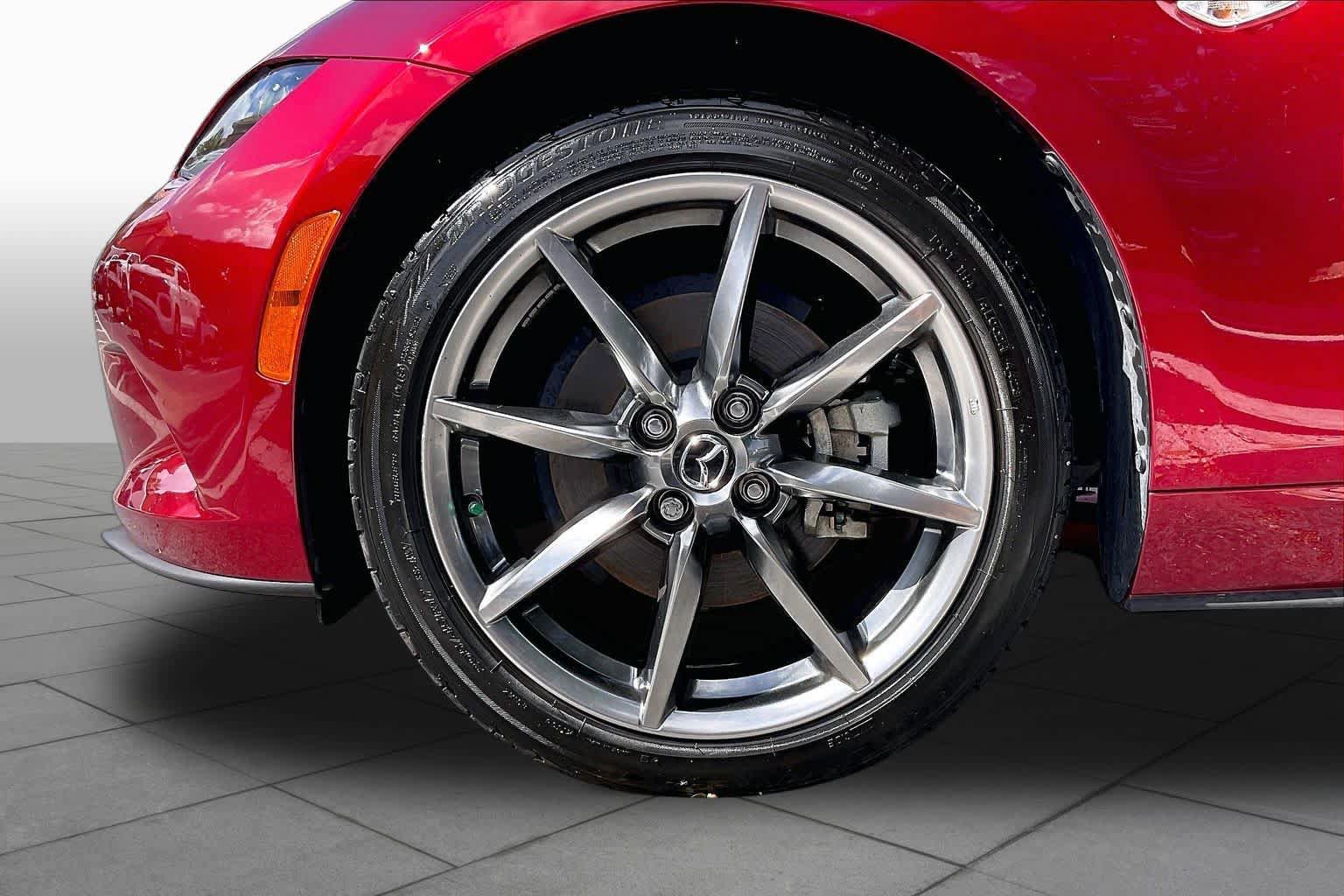 Used 2023 MAZDA MX-5 Miata Grand Touring RWD image 10